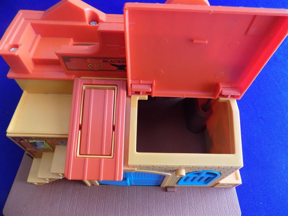 Fisher Price Little People Western Town #934 Incomplete picture 19392