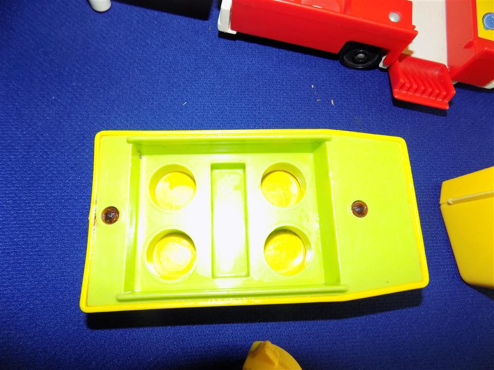 Fisher Price Little People Pop Up Camper #992 Complete Set picture 19397