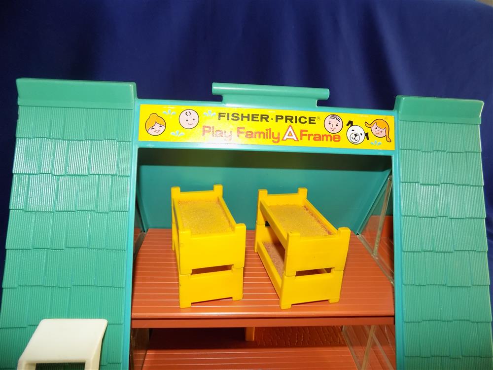 Fisher Price Little People A-Frame #990 Complete picture 19412