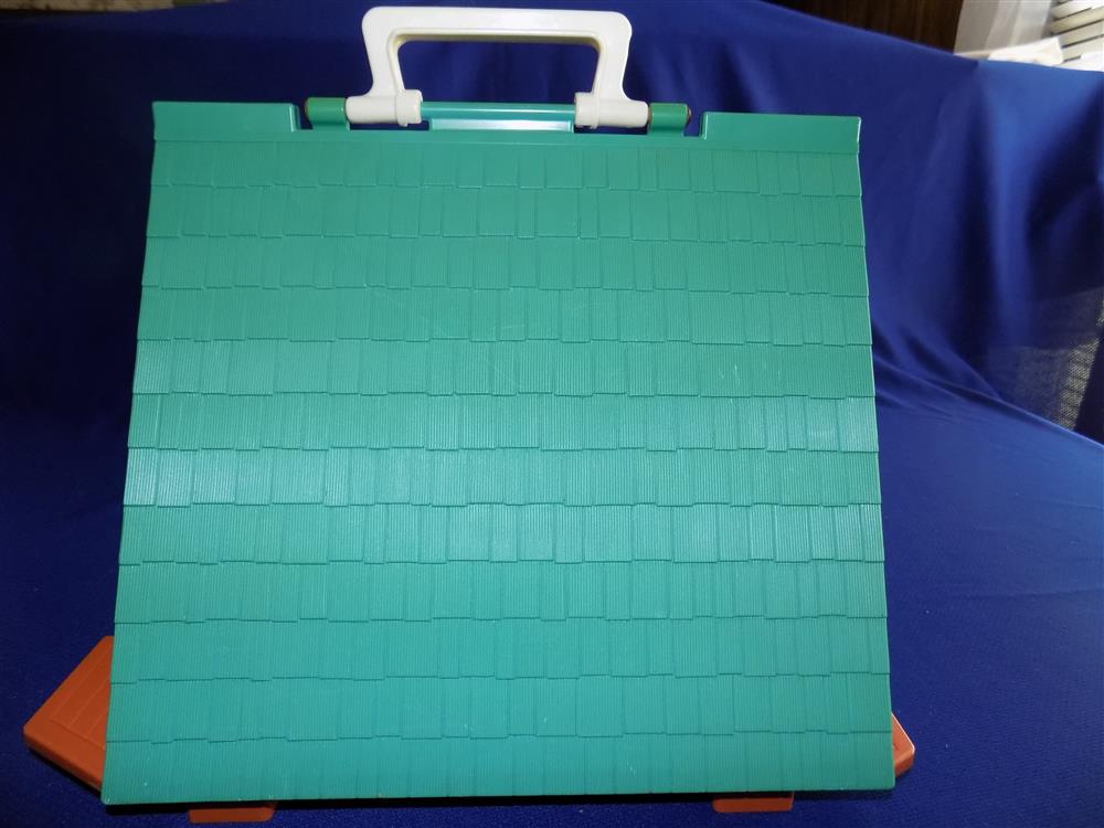 Fisher Price Little People A-Frame #990 Complete picture 19414