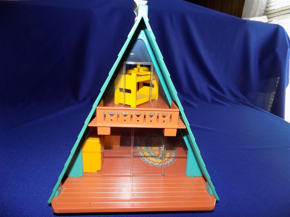 Fisher Price Little People A-Frame #990 Complete picture 19415