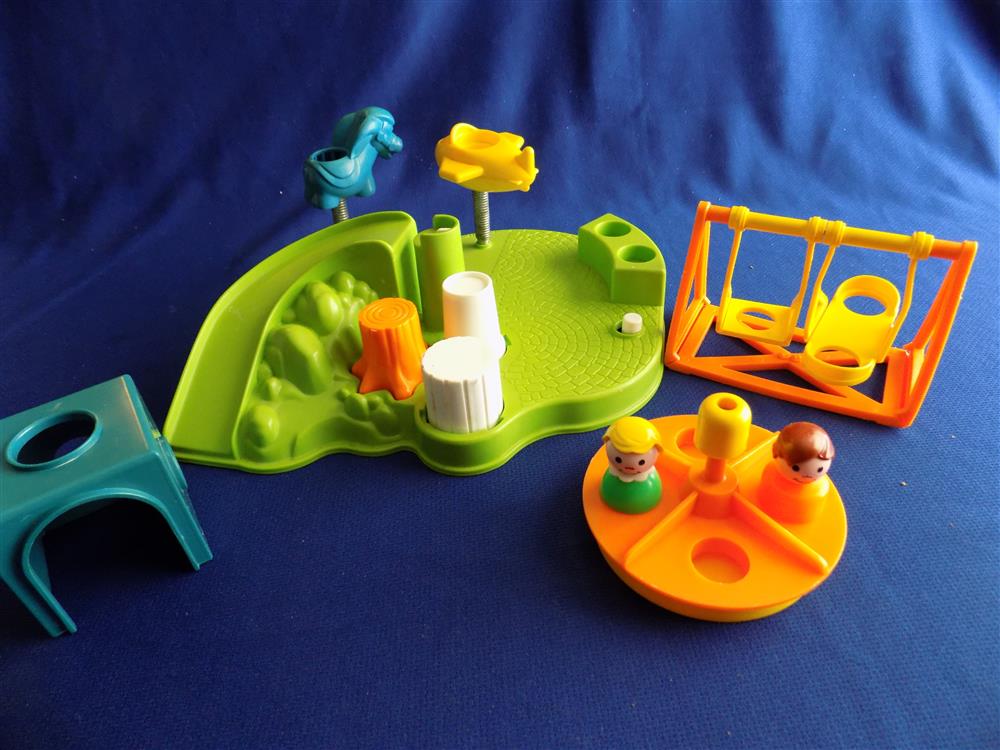 Fisher Price Little People Playground #2525 Complete picture 20385