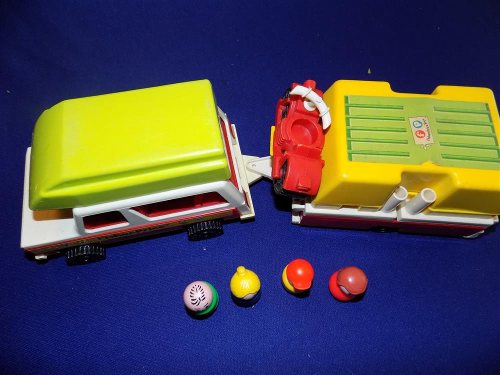 Fisher Price Little People Pop Up Camper #992 Excellent picture 20408