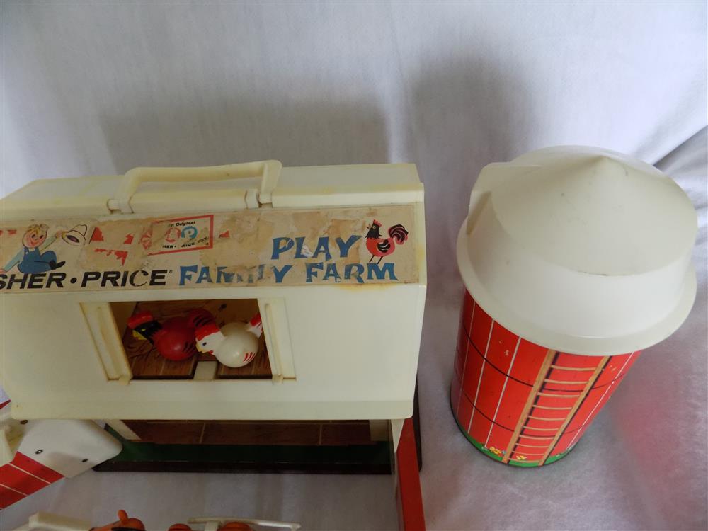 Fisher Price Little People Farm Set #915 Complete picture 21400