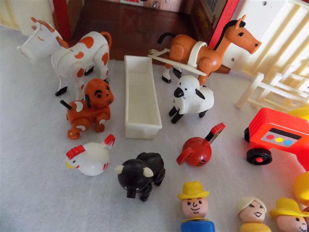 Fisher Price Little People #915 Farm Set Sears 1985 picture 21415