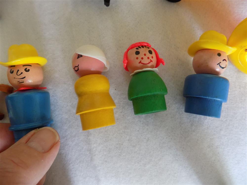 Fisher Price Little People Farm #915 Hex Animals picture 21429