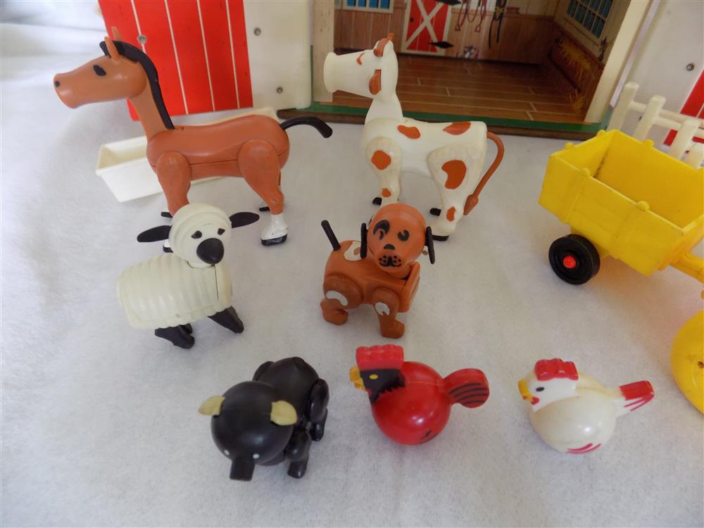 Fisher Price Little People Farm #915 Hex Animals picture 21431