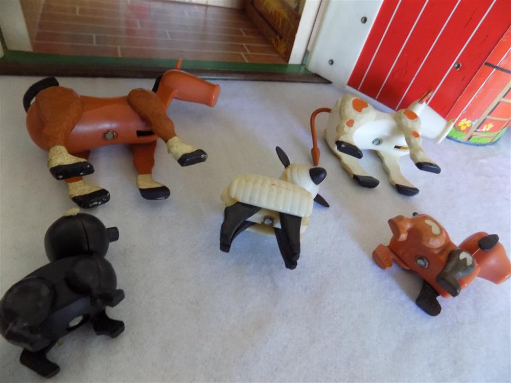 Fisher Price Little People Farm #915 Complete Hex Animals picture 21452