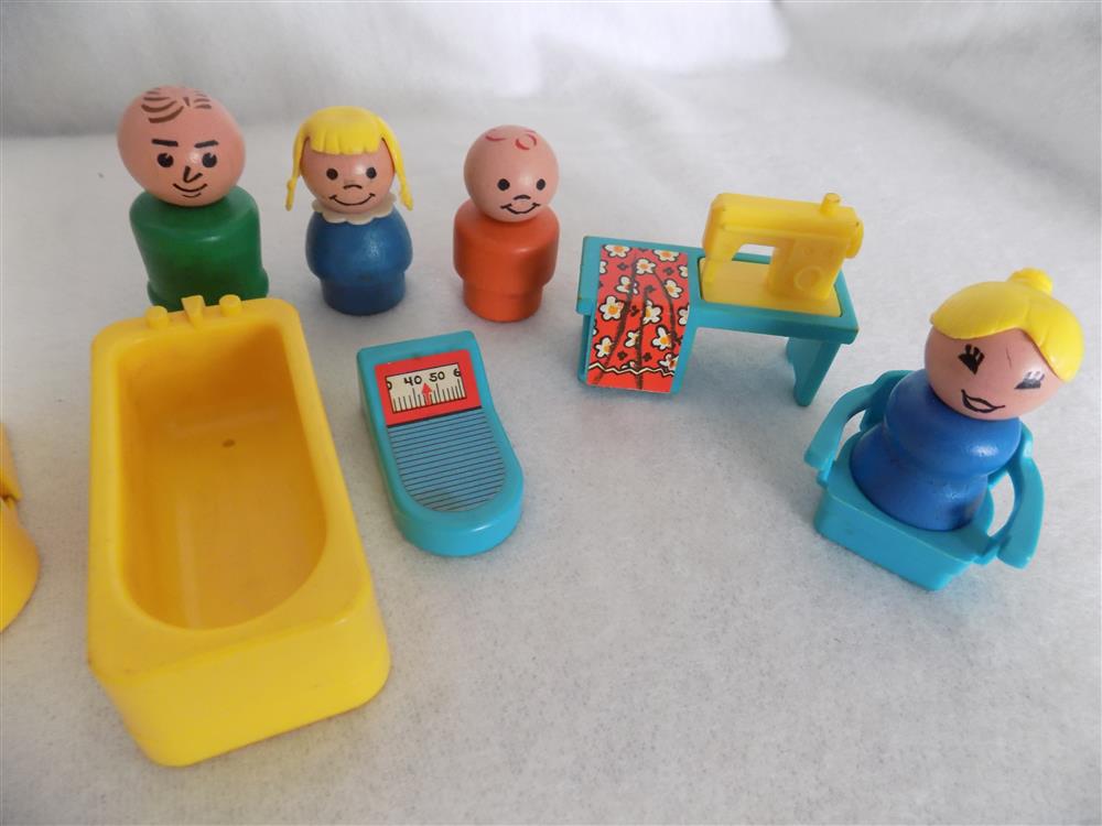 Fisher Price Play Family House Bath Utility Room Set #725 picture 18317