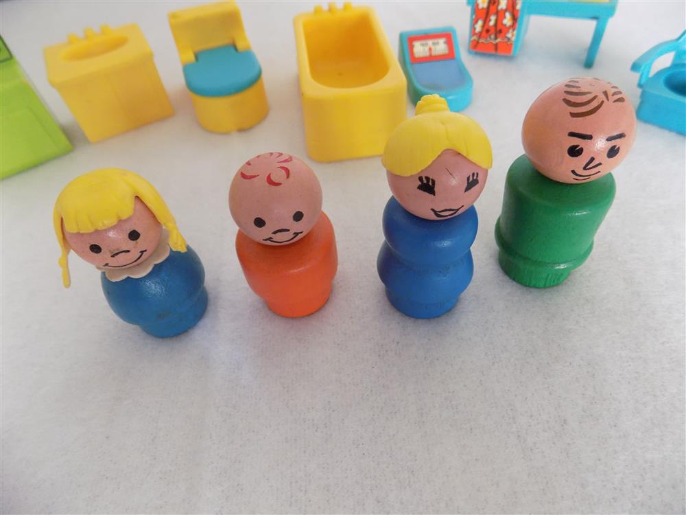 Fisher Price Play Family House Bath Utility Room Set #725 picture 18320