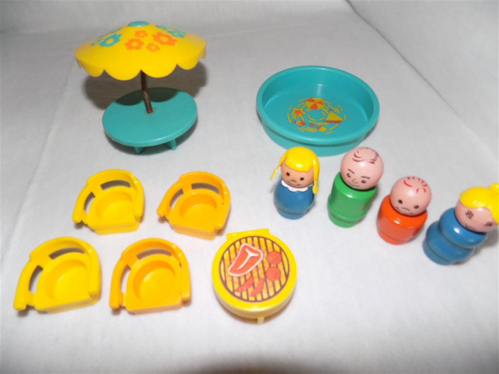 Fisher Price Little People Play Family Patio Set #726 picture 21421