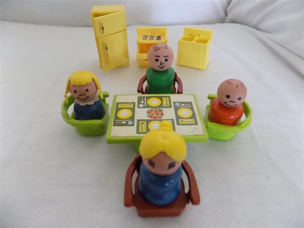Fisher Price Little People Kitchen Set #729 Complete picture 22457