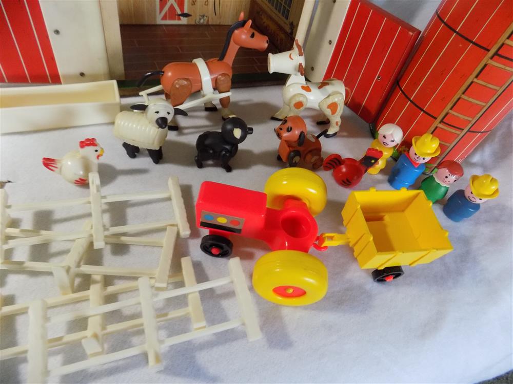 Fisher Price Little People Farm #915 Complete Hex Animals picture 22426