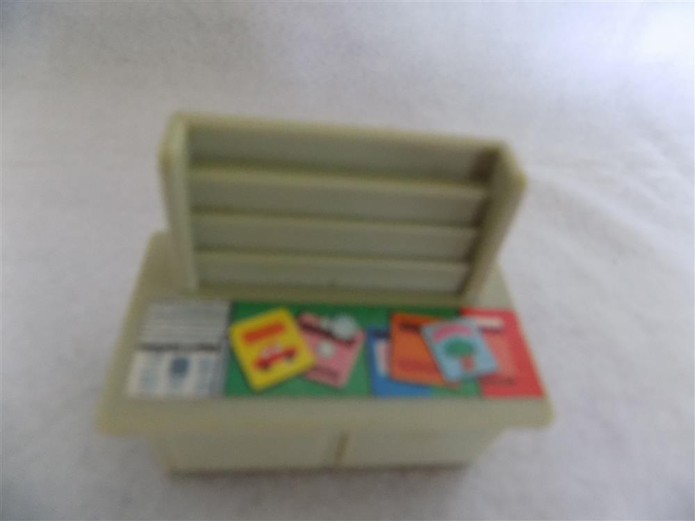 Fisher Price Little People Sesame Street  #938 News Stand picture 22470
