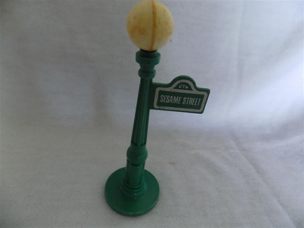 Fisher Price Little People Sesame Street #938 Lamp Post picture 23476
