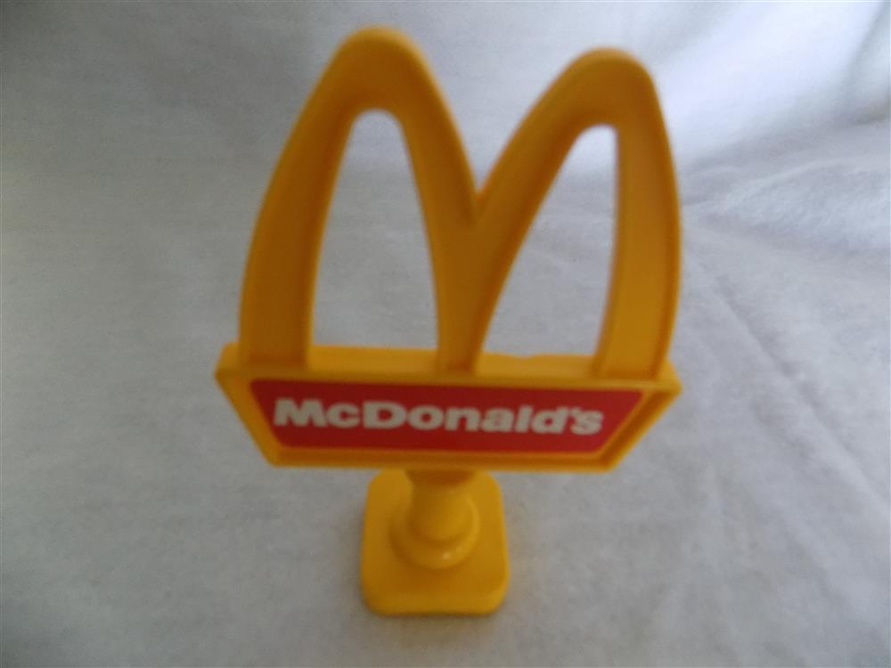 Fisher Price Little People McDonalds #2552 Sign Piece Capital M picture 23488