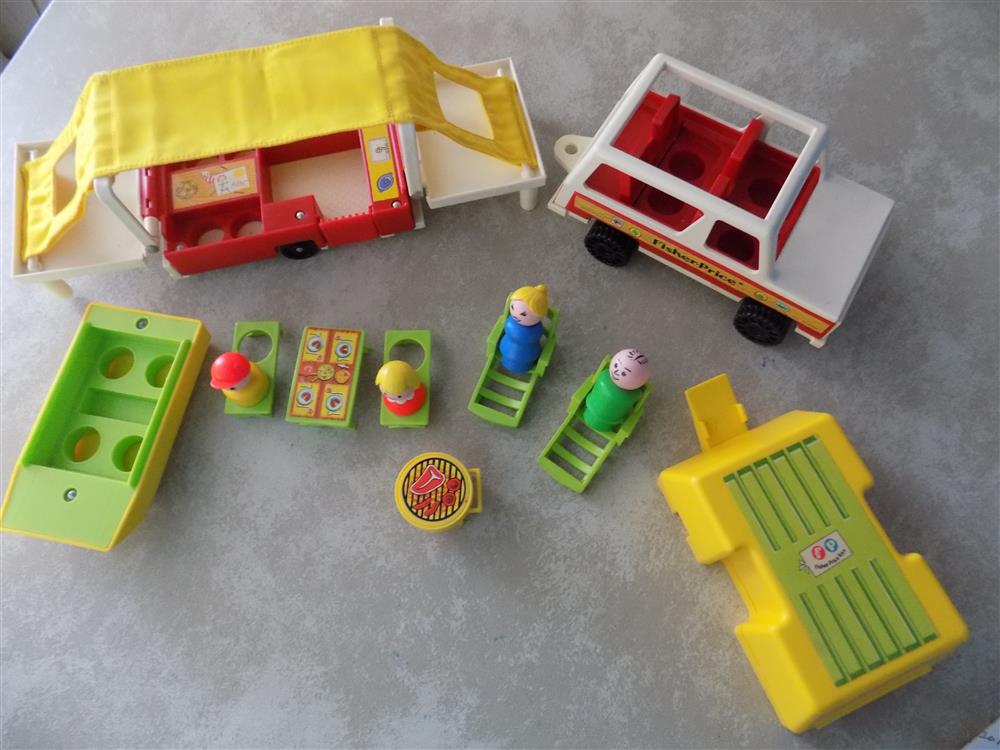 Fisher Price Little People Play Family #992 Pop-Up Camper picture 23635