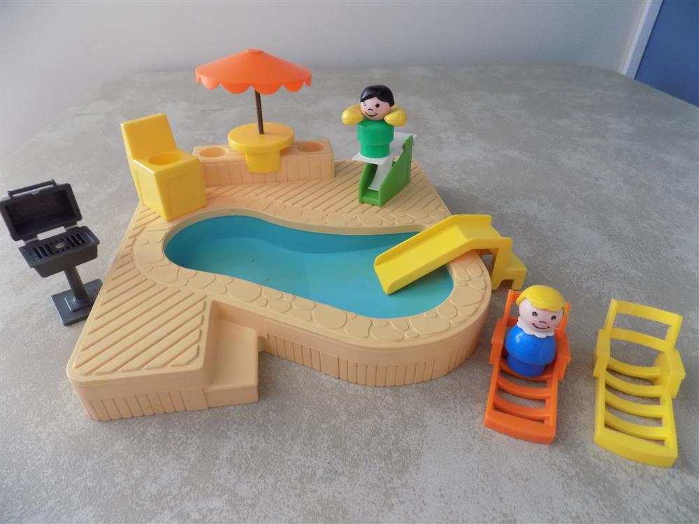 Fisher Price Little People #2526 Swimming Pool Vintage complete set picture 23626