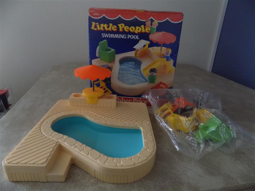 Fisher Price Little People Swimming Pool #2526 Sealed picture 23682