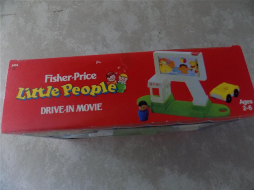 Fisher Price Little People Drive In Movie Theater #2454 Sealed picture 23694