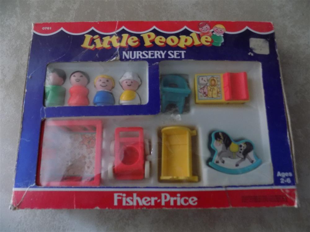 Fisher Price Nursery Set with Little People #761 picture 23732