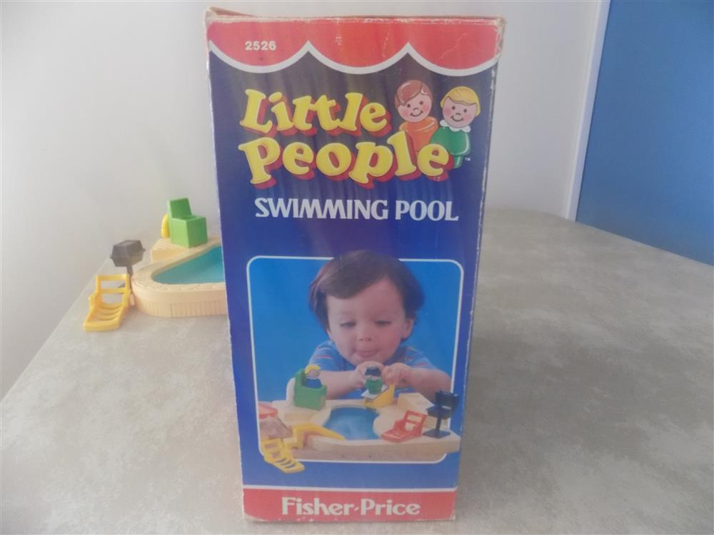 Fisher Price Little People Swimming Pool Set #2526 picture 23740