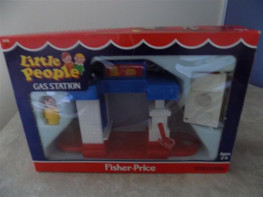 Fisher Price Little People Gas Station #2455 Mint picture 23743