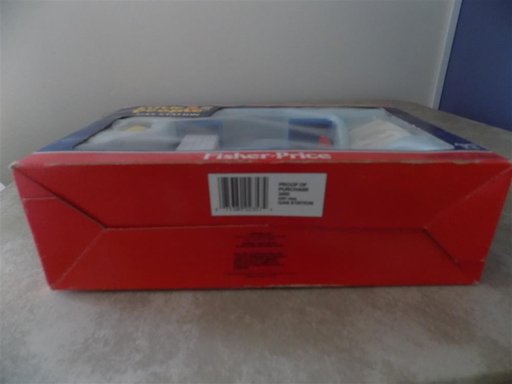 Fisher Price Little People Gas Station #2455 Mint picture 23745