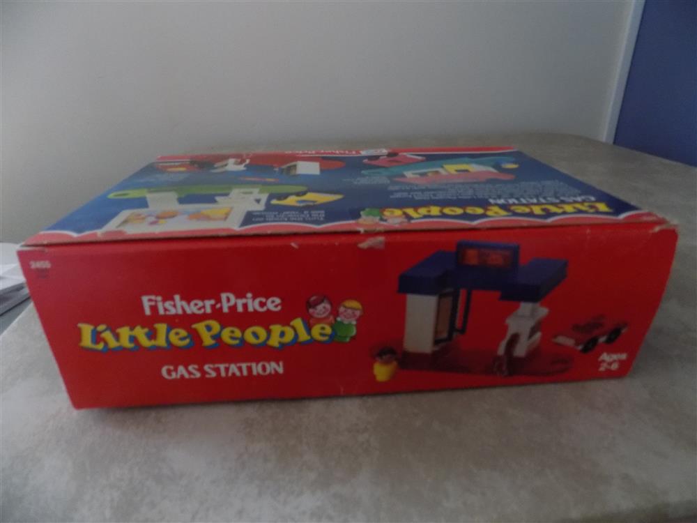 Fisher Price Little People Gas Station #2455 Mint picture 23746