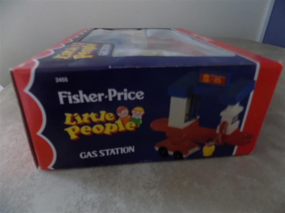 Fisher Price Little People Gas Station #2455 Mint picture 23747