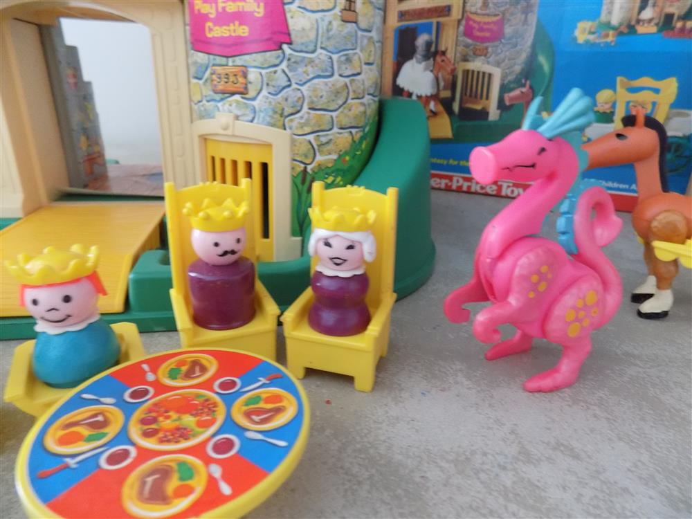 Fisher Price Little People Play Family Castle #993 Near Mint with both boxes picture 23751