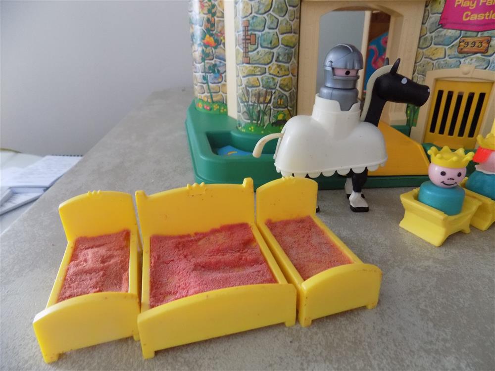 Fisher Price Little People Play Family Castle #993 Near Mint with both boxes picture 23752