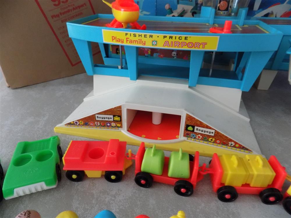 Fisher Price Little People Play Family Airport #993 With both Boxes picture 23781