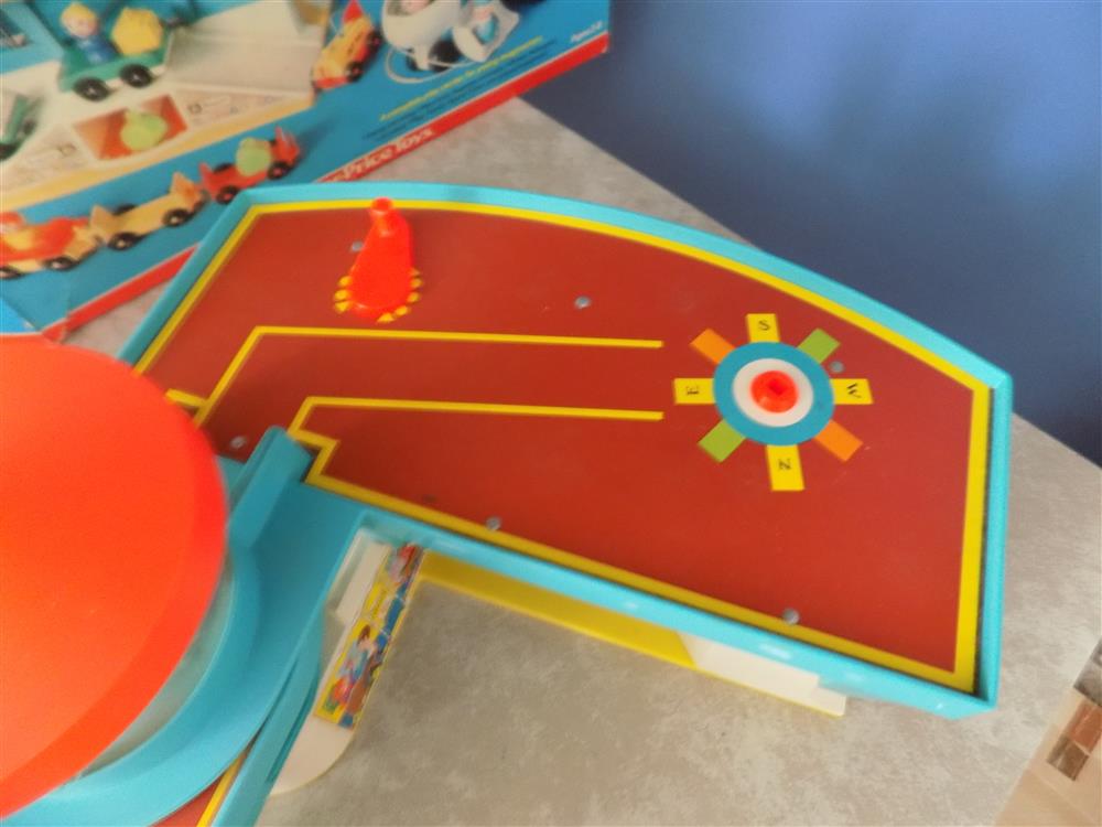 Fisher Price Little People Play Family Airport #993 With both Boxes picture 23786
