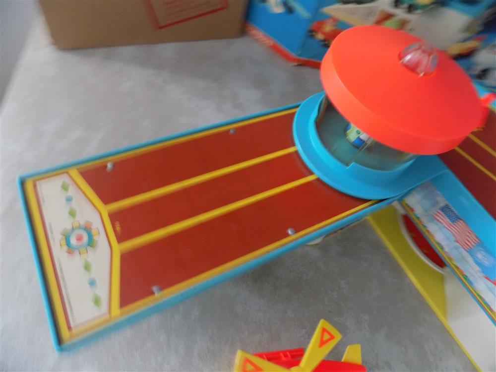 Fisher Price Little People Play Family Airport #993 With both Boxes picture 23787