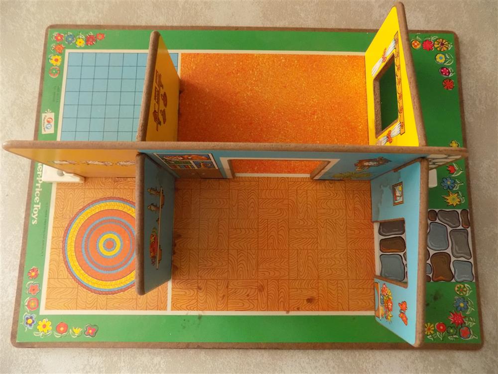 Fisher Price Play Family Rooms #909 Incomplete picture 23523