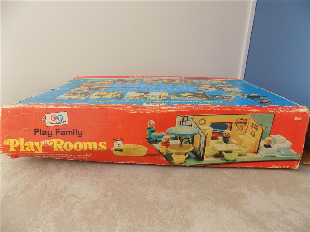 Fisher Price Play Family Rooms #909 Incomplete picture 23526