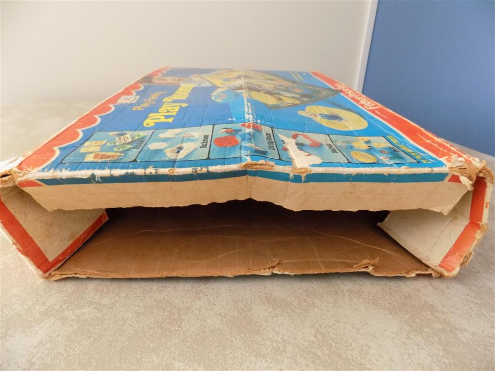 Fisher Price Play Family Rooms #909 Incomplete picture 23527
