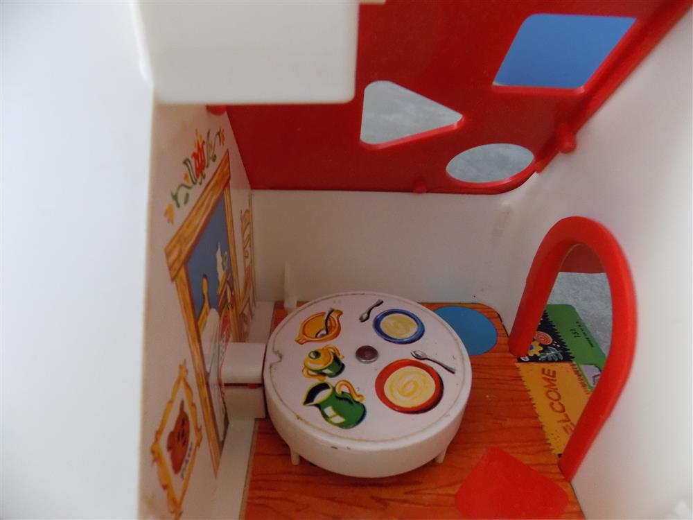 Fisher Price Goldilocks and Three Bears Playhouse Pull Toy #151 picture 23796