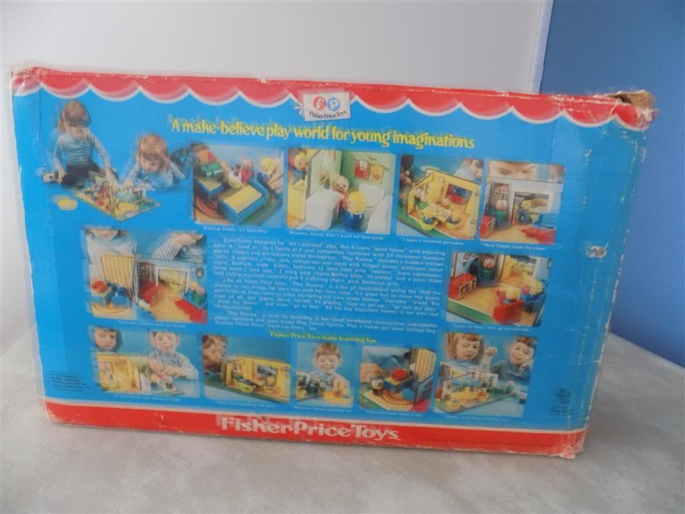 Vintage Fisher-Price Little People #909 Play Family Rooms - Complete with Rare Box & Storage Bag (1972-1974) picture 23827