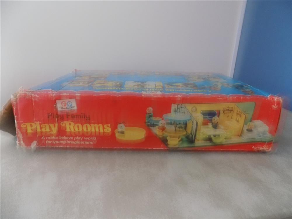 Vintage Fisher-Price Little People #909 Play Family Rooms - Complete with Rare Box & Storage Bag (1972-1974) picture 23828