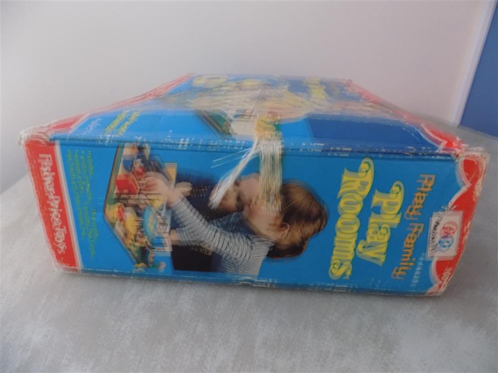 Vintage Fisher-Price Little People #909 Play Family Rooms - Complete with Rare Box & Storage Bag (1972-1974) picture 23831