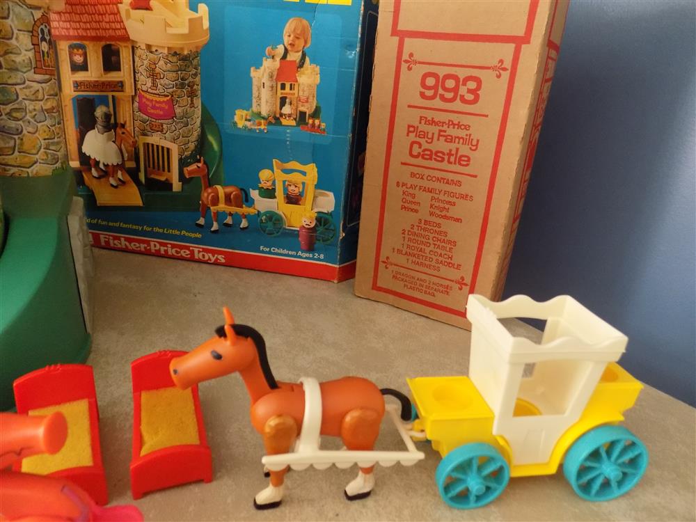 Fisher Price Little People Castle #993 Vintage Mint with Two Boxes picture 23833