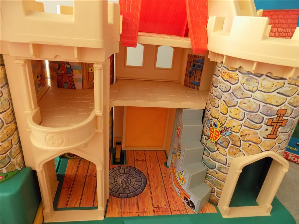 Fisher Price Little People Castle #993 Vintage Mint with Two Boxes picture 23840