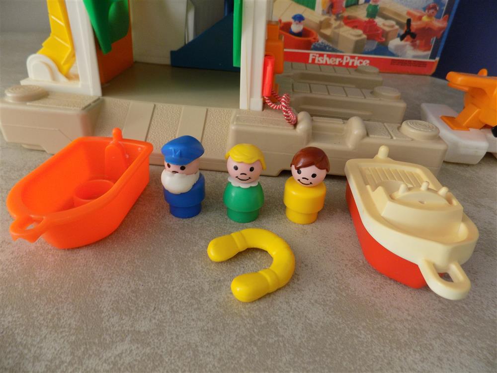 Fisher Price Little People Floating Marina #2582 picture 23592