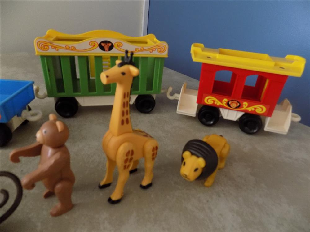 Fisher Price Little People Circus Train #991 Excellent picture 23857