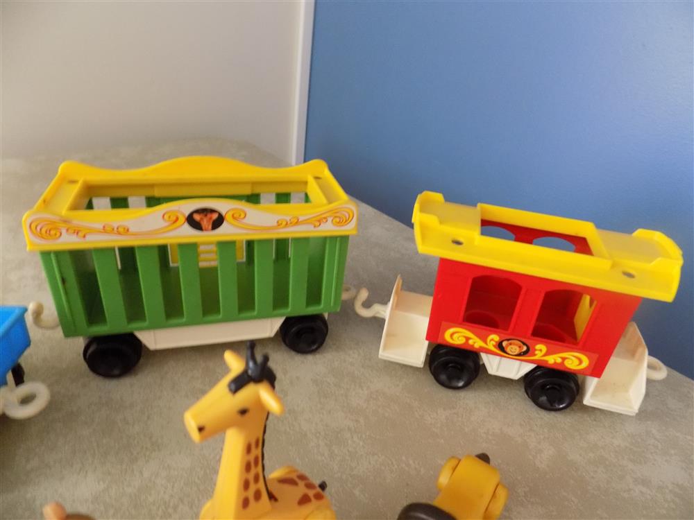 Fisher Price Little People Circus Train #991 Excellent picture 23859