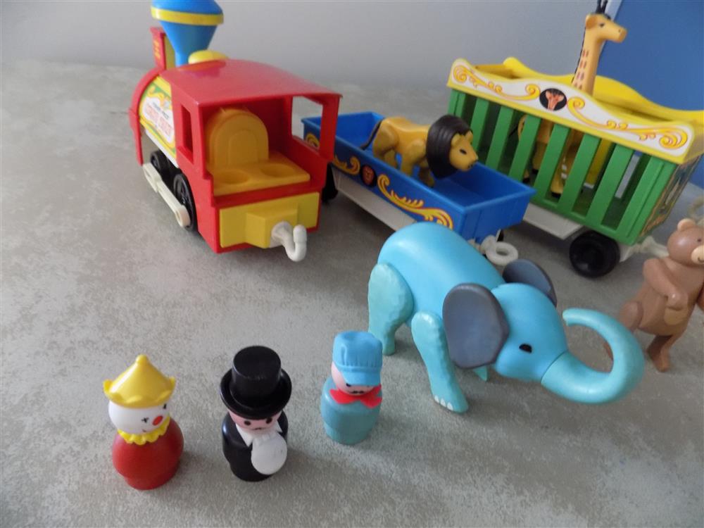 Fisher Price Little People Circus Train #991 Excellent picture 23865